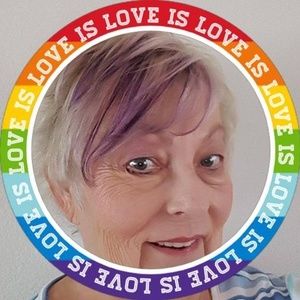 Meet your Posher, Cheryl